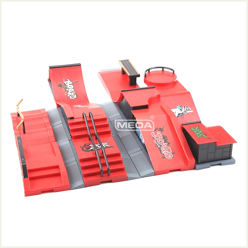 RED LUXURIOUS GROUP B